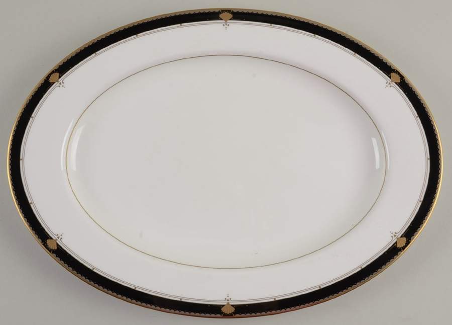Fanfare Black 15" Oval Serving Platter by Mikasa-1