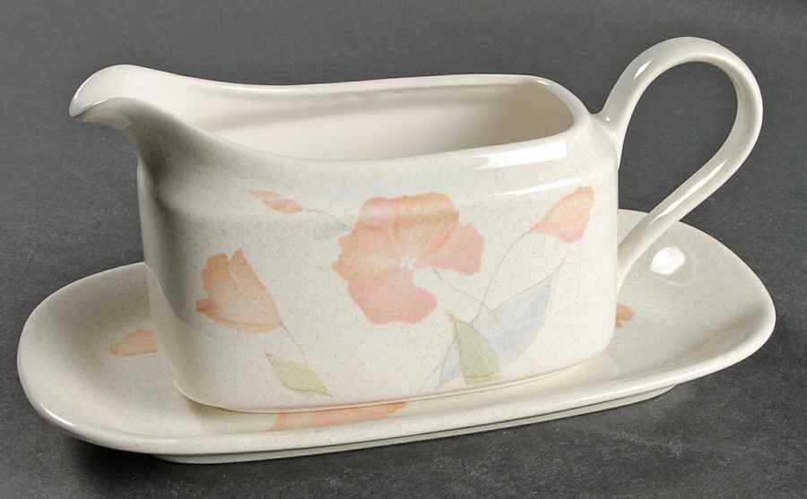 Fancy Free Gravy Boat & Underplate by Mikasa-1