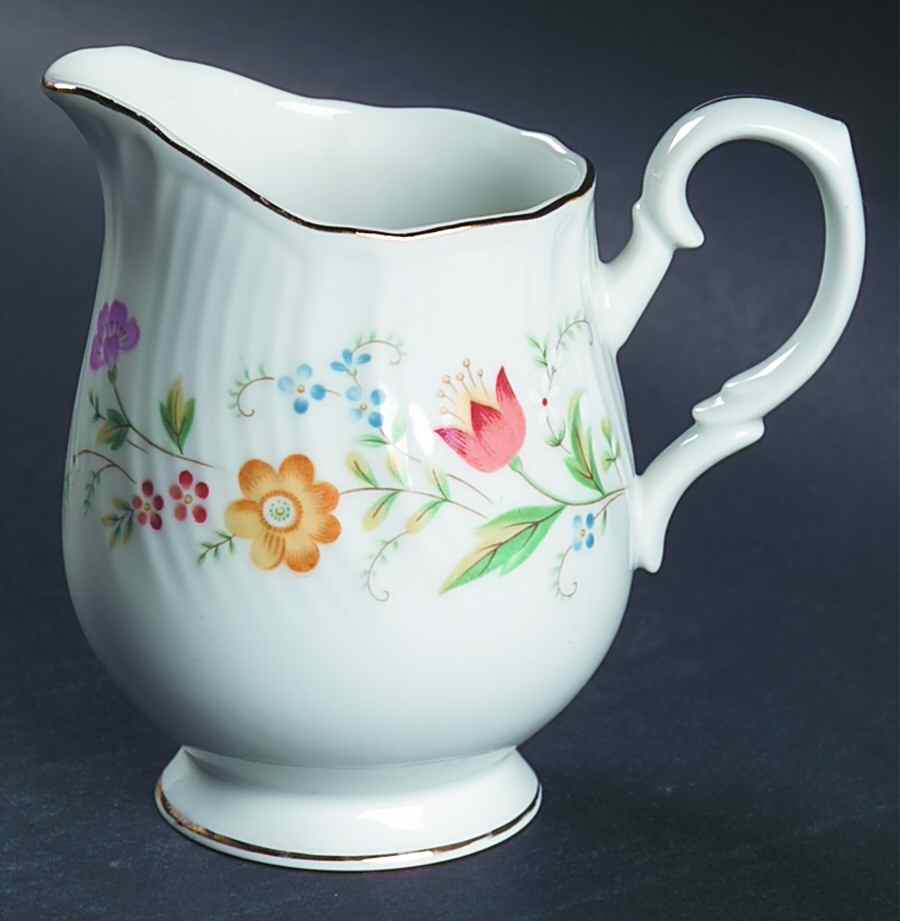 Fanciful Creamer by Mikasa-1