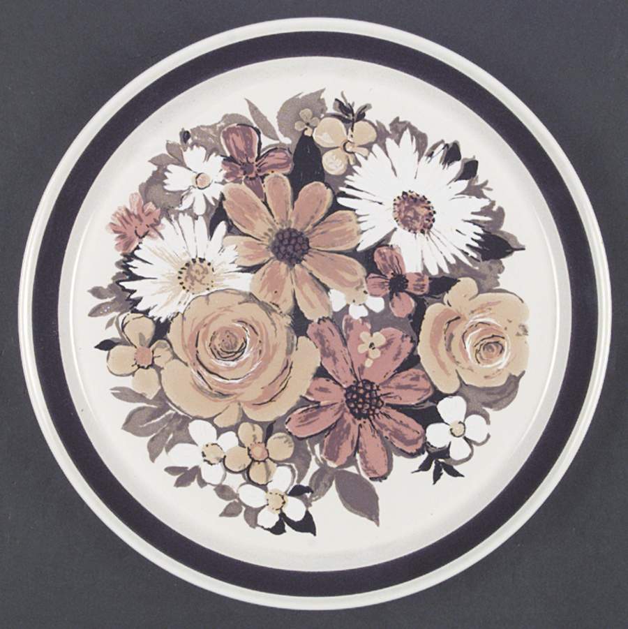 Fayette (#7909, #E3809) Dinner Plate by Mikasa-1