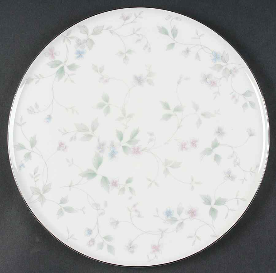 Feelings Cake Plate by Mikasa-1
