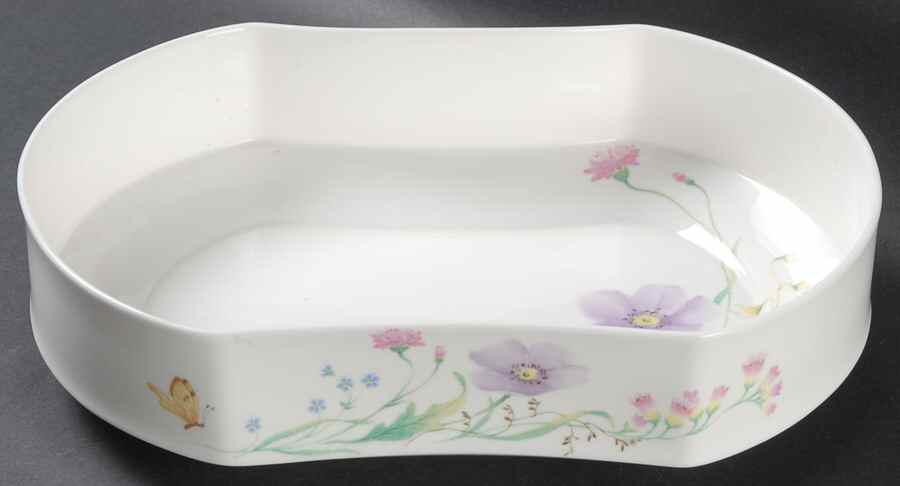 Felicia 10" Oval Vegetable Bowl by Mikasa-1