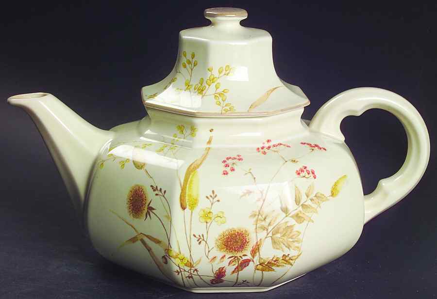 Ferndale Teapot & Lid by Mikasa-1