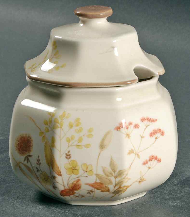 Ferndale Sugar Bowl & Lid by Mikasa-1