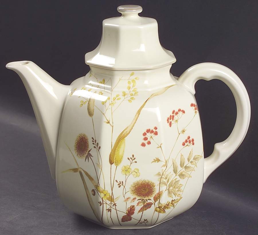 Ferndale Coffee Pot & Lid by Mikasa-1