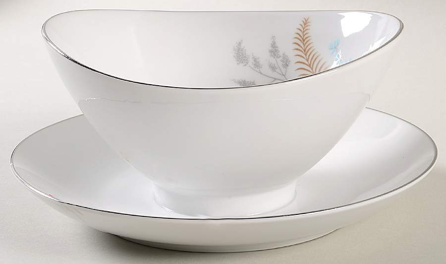 Ferndale Gravy Boat with Attached Underplate by Narumi-1