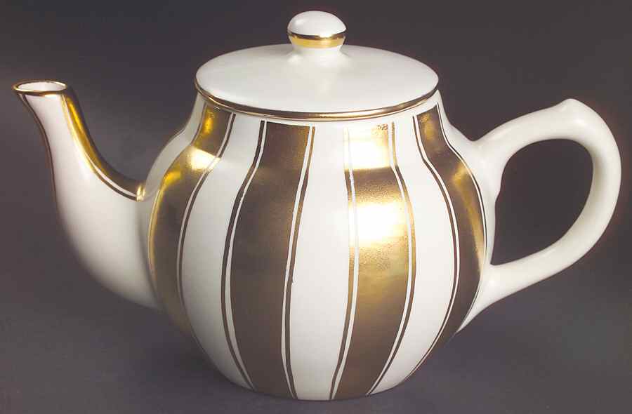 Fifth Avenue Teapot & Lid by Mikasa-1