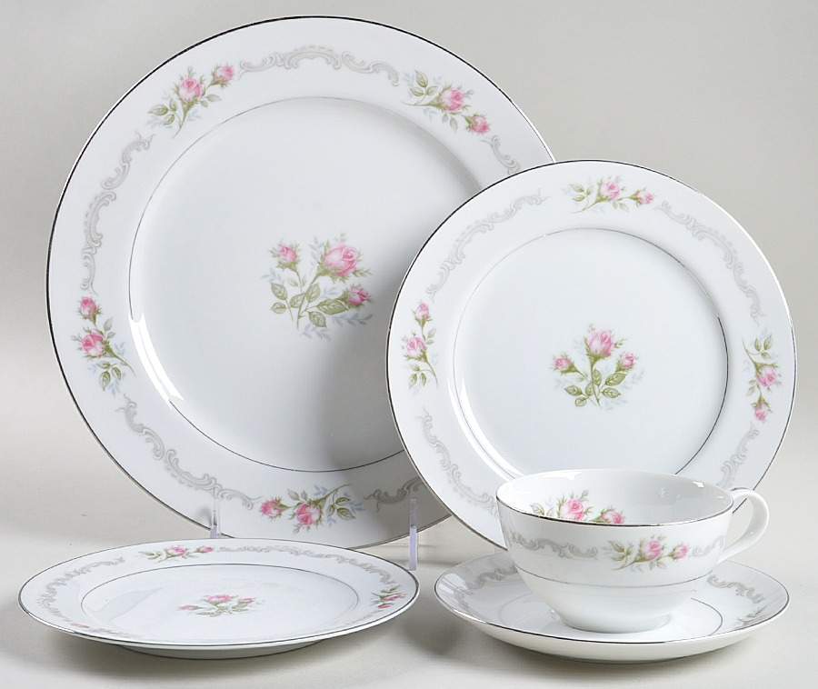 First Love 5 Piece Place Setting by Mikasa-1