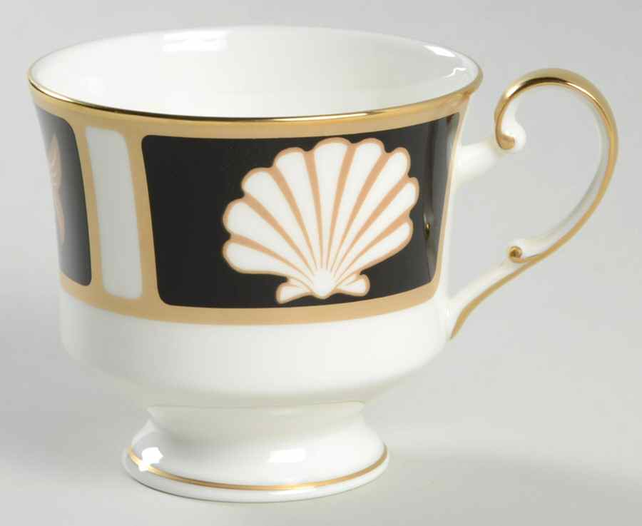 Fish and Shell Onyx (Narumi) Footed Cup by Mikasa-1