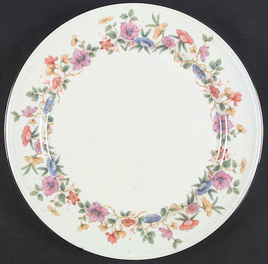 Fleur Avignon Dinner Plate by Mikasa-1