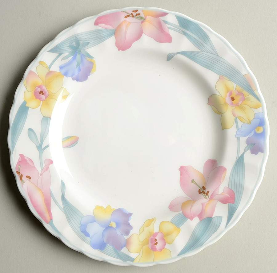 Floral Finesse Salad Plate/Gravy Boat Stand by Mikasa-1