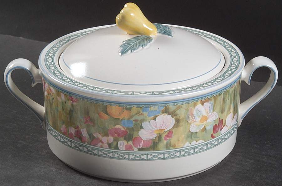 Floral Meadow 2 Qt Round Covered Casserole by Mikasa-1