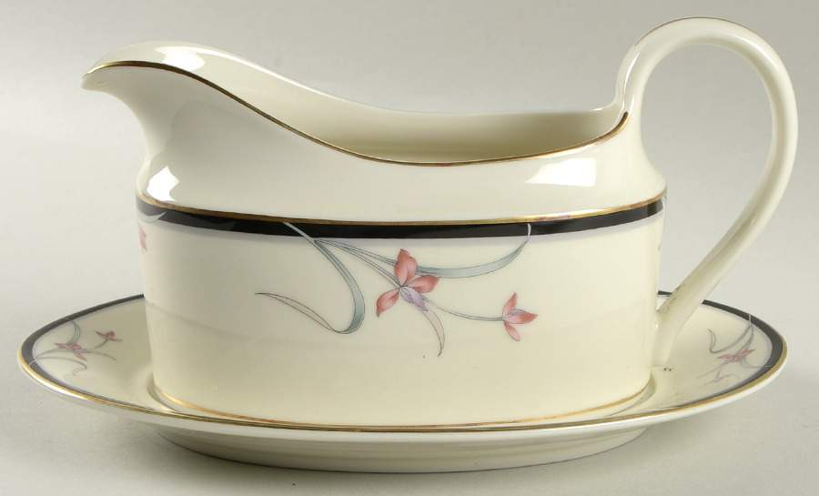Floradora Gravy Boat & Underplate by Mikasa-1