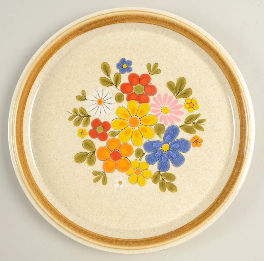 Floribunda Dinner Plate by Mikasa-1