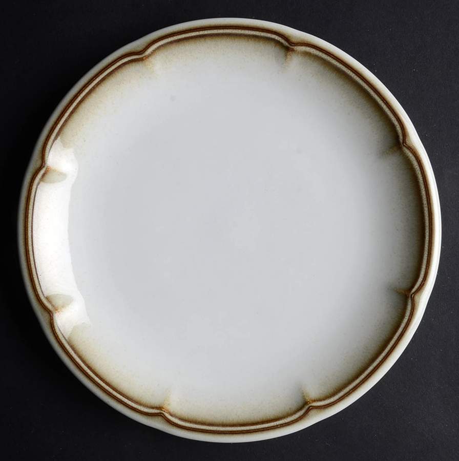 Fluted Shells Salad Plate by Mikasa-1