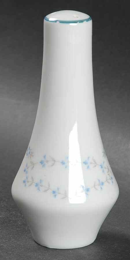 Fountainbleau Salt Shaker by Mikasa-1
