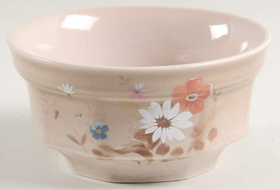 Folk Dance Fruit/Dessert (Sauce) Bowl by Mikasa-1