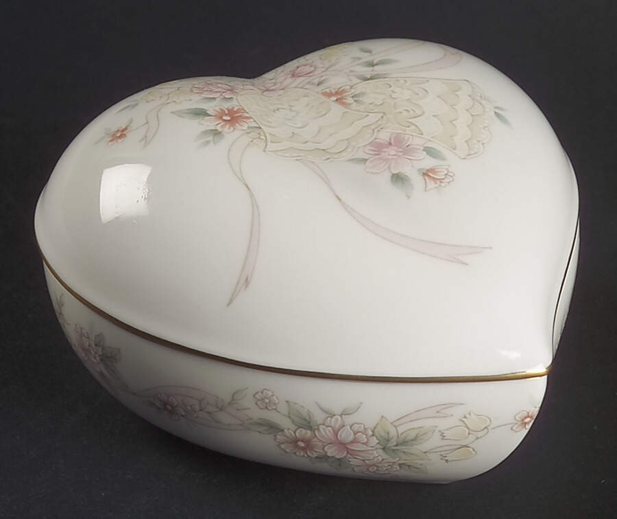 Forever Love Heart Shape Box & Lid by Mikasa-1