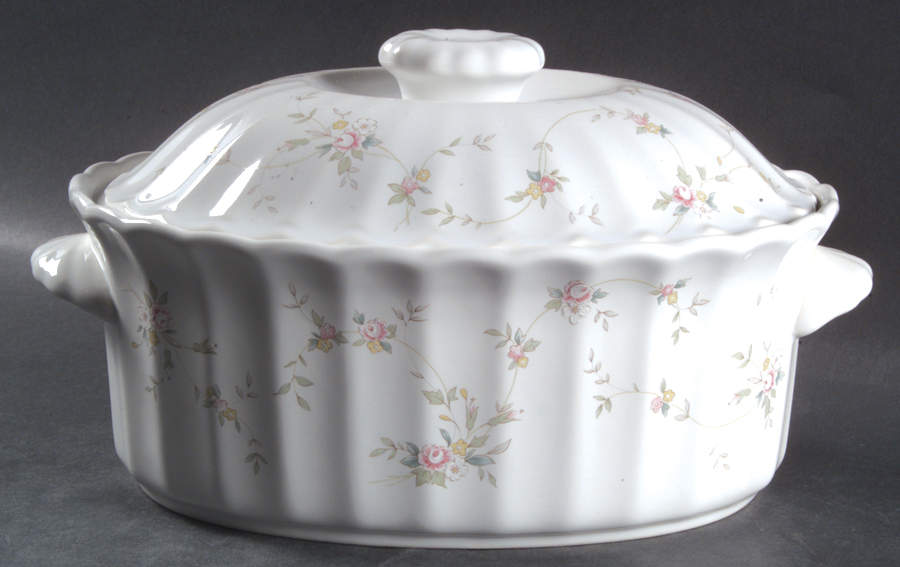 French Chintz 2 Quart Oval Covered Casserole by Mikasa-1