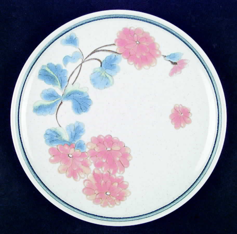 French Coral Dinner Plate by Mikasa-1
