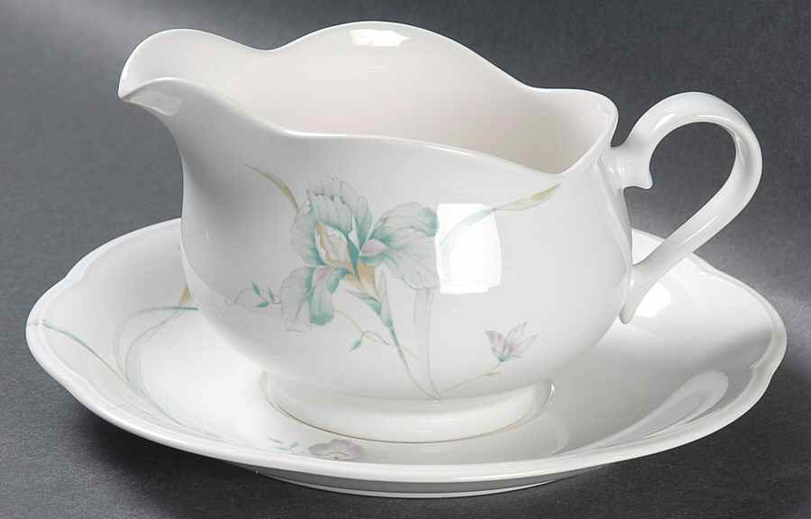 French Iris Gravy Boat & Underplate by Mikasa-1