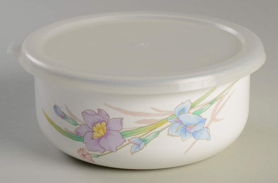 Gabriele Bowl-Metal 5 7/8"  with Plastic Lid by Mikasa-1