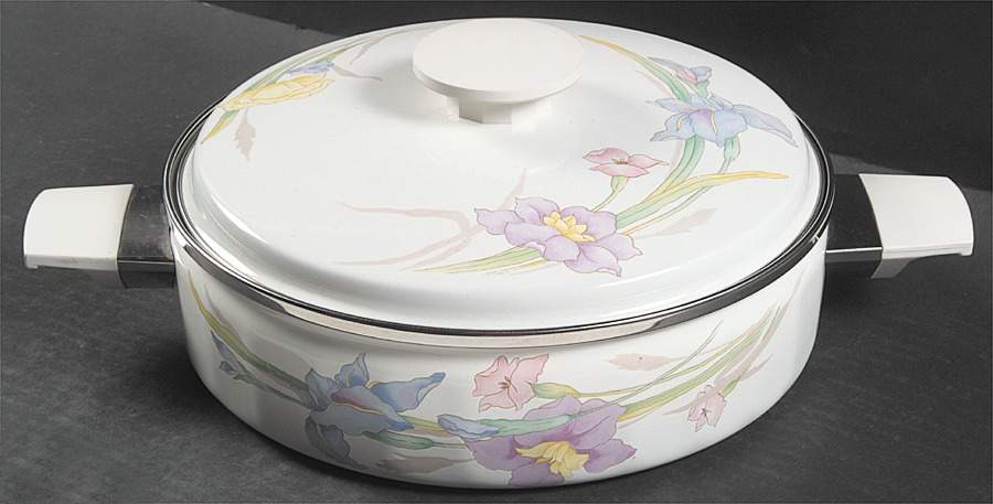 Gabriele 2.5 Quart Metal Covered Casserole by Mikasa-1