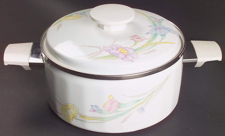 Gabriele 2.5 Quart Metal Round Covered Casserole by Mikasa-1