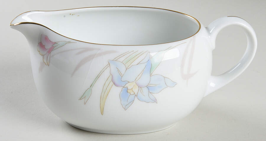 Gabriele Gravy Boat by Mikasa-1