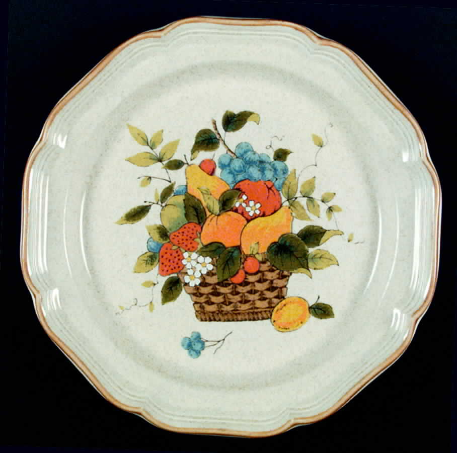 Garden Harvest Dinner Plate by Mikasa-1