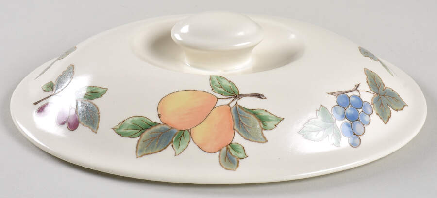 Garden Harvest Lid for 2 Quart Oval Covered Casserole by Mikasa-1