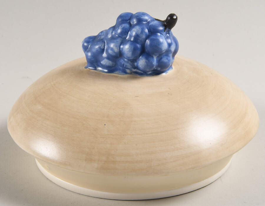 Garden Harvest Lid & Seal for Extra Large Sculpted Canister by Mikasa-1