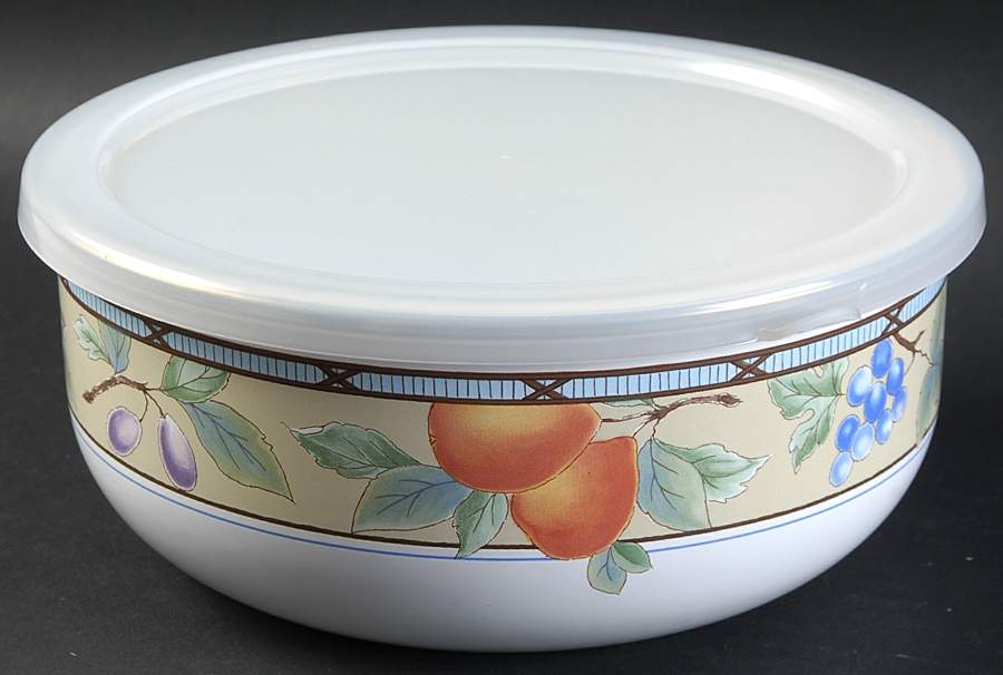 Garden Harvest 7" Metal Bowl & Plastic Lid by Mikasa-1
