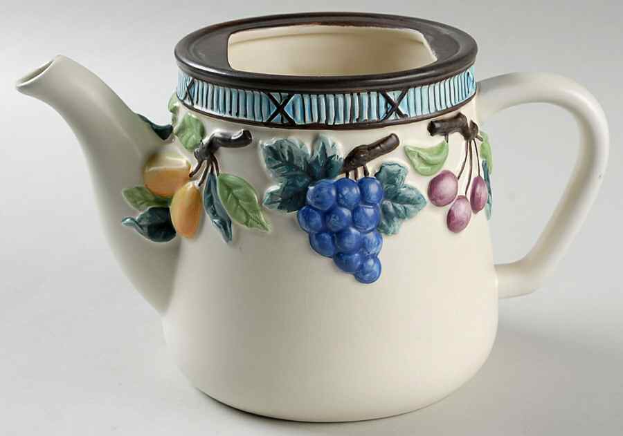 Garden Harvest Sculpted Teapot No Lid by Mikasa-1