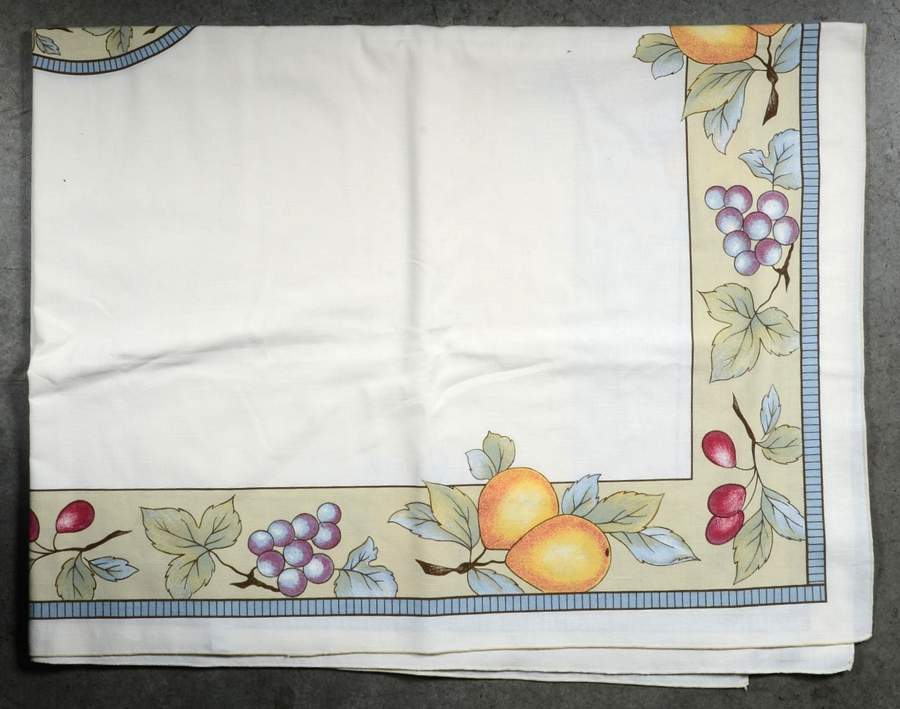 Garden Harvest Rectangular Tablecloth 60" X 102" by Mikasa-1