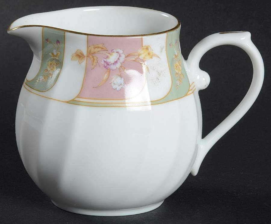 Gainsborough Creamer by Mikasa-1