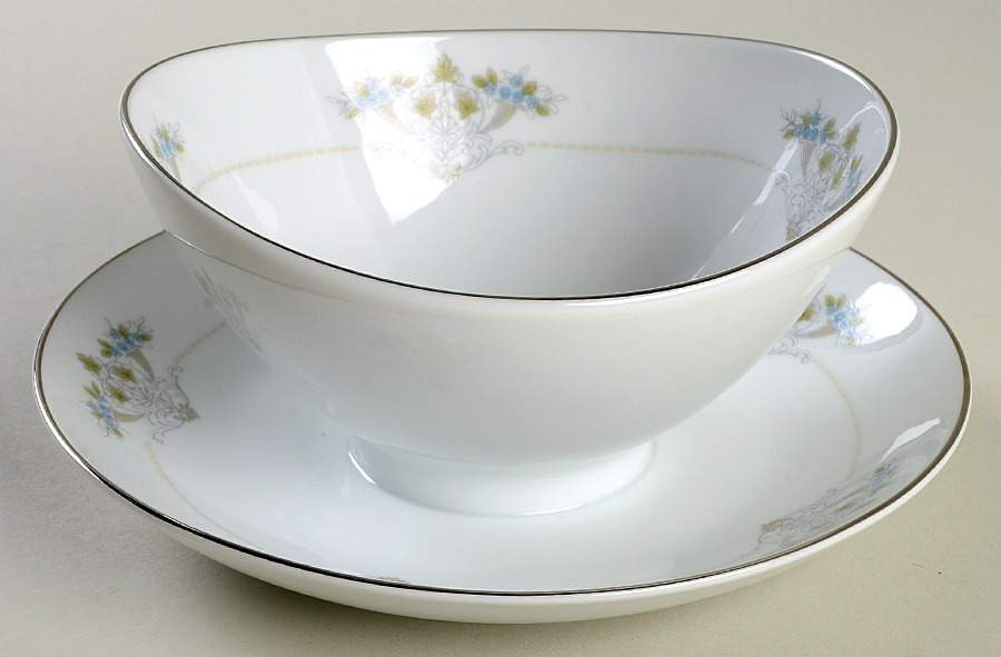 Gaileen Gravy Boat with Attached Underplate by Mikasa-1