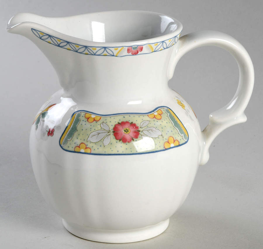 Garden Isle Creamer by Mikasa-1