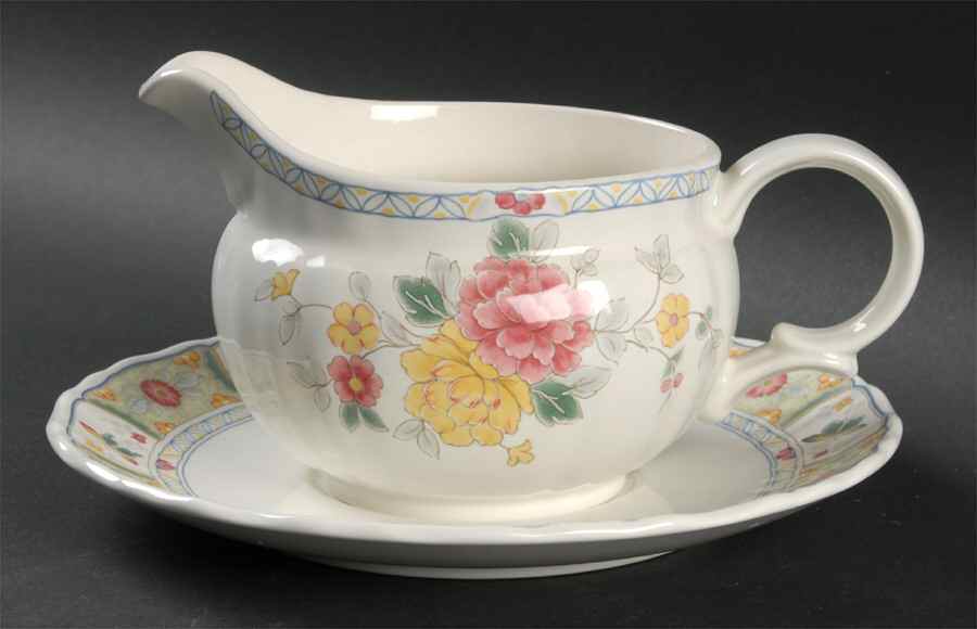Garden Isle Gravy Boat & Underplate by Mikasa-1