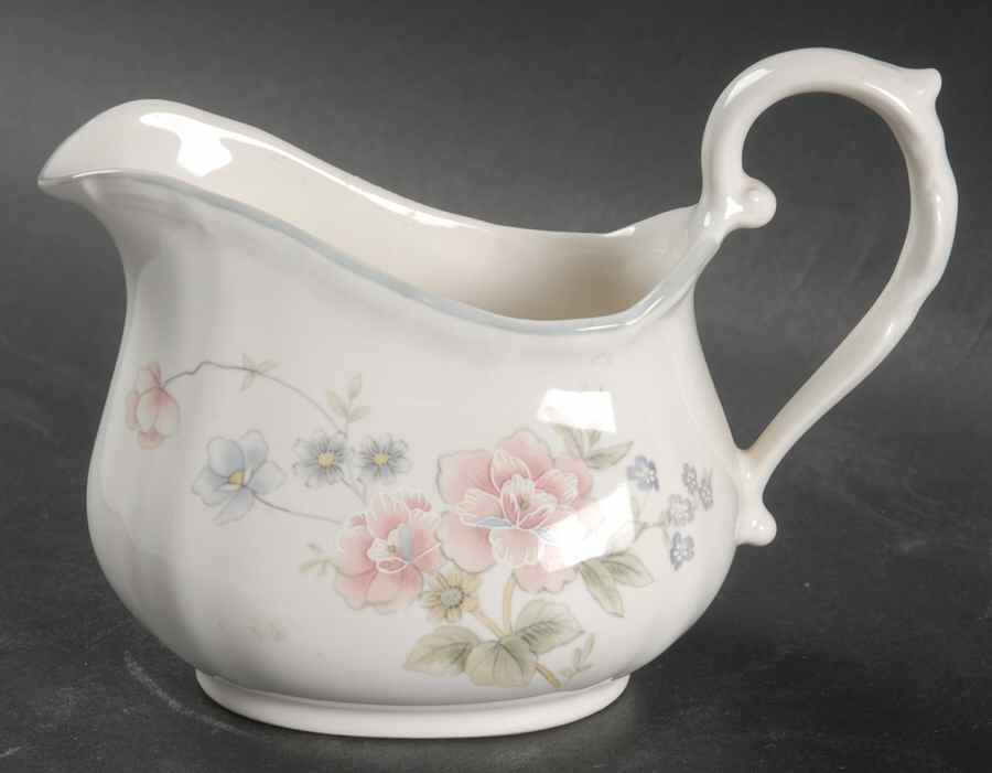 Gardena Creamer by Mikasa-1