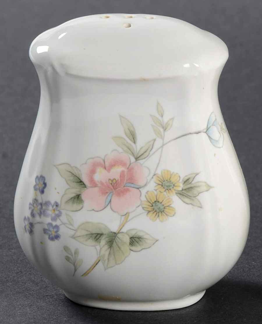 Gardena Pepper Shaker by Mikasa-1