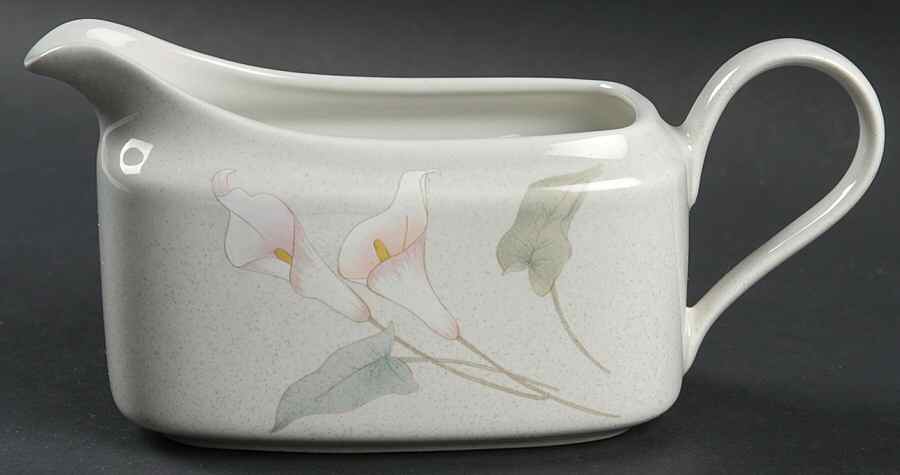 Gardenside Gravy Boat by Mikasa-1
