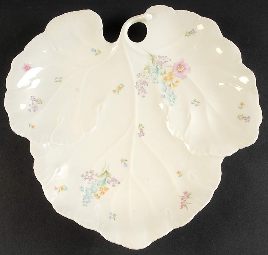 Gentle Breeze 11" Leaf Dish by Mikasa-1