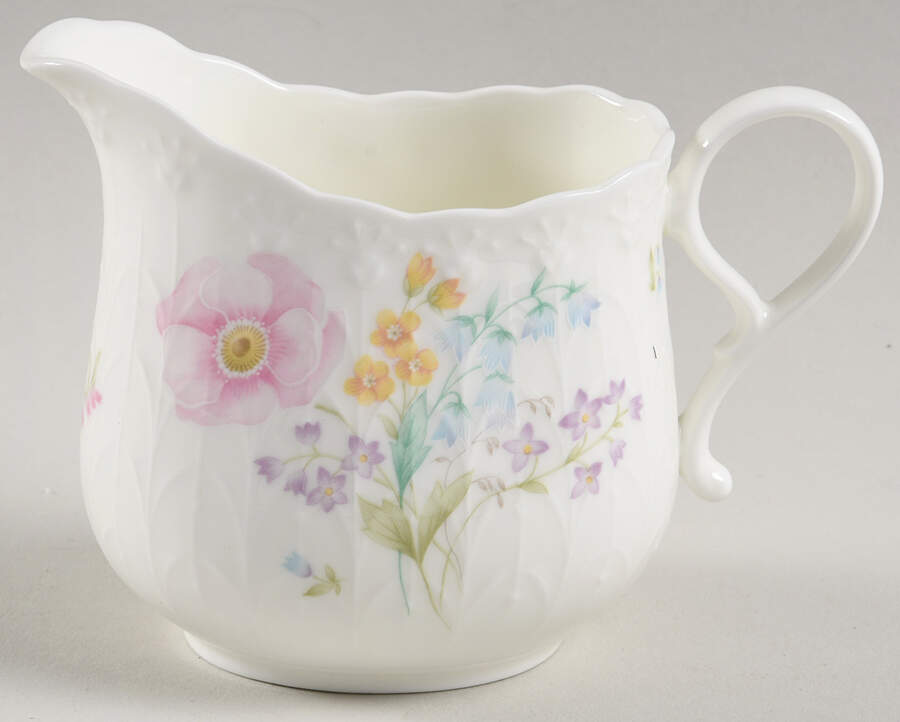 Gentle Breeze Creamer by Mikasa-1