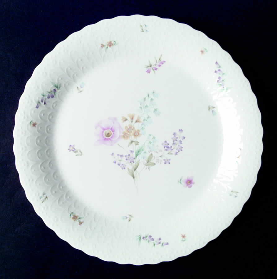 Gentle Breeze Dinner Plate by Mikasa-1
