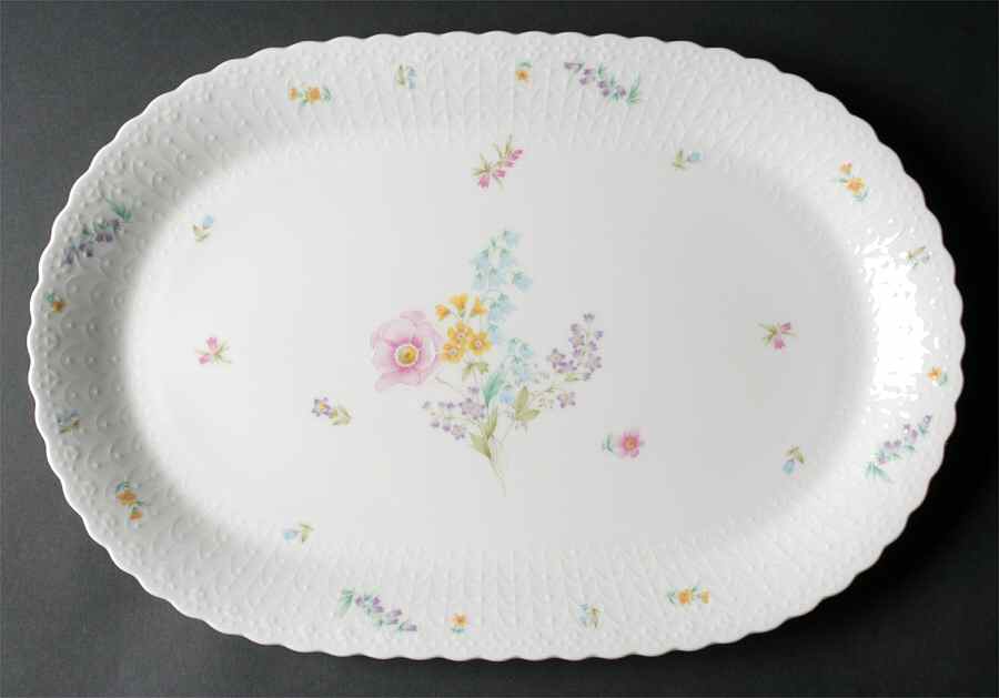 Gentle Breeze 16" Oval Serving Platter by Mikasa-1
