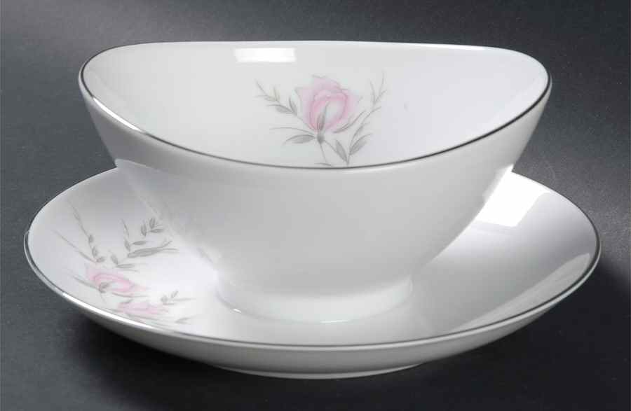 Genevieve Gravy Boat with Attached Underplate by Mikasa-1