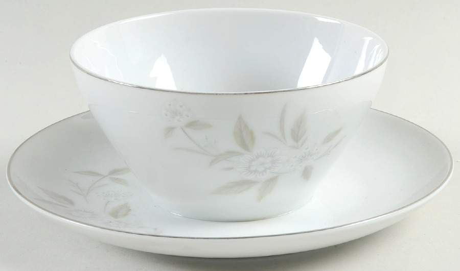 Georgina Gravy Boat with Attached Underplate by Mikasa-1