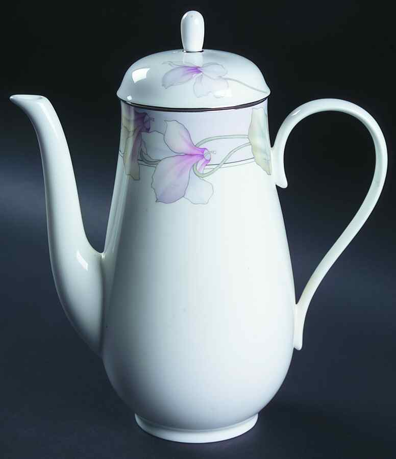 Glamour Coffee Pot & Lid by Mikasa-1