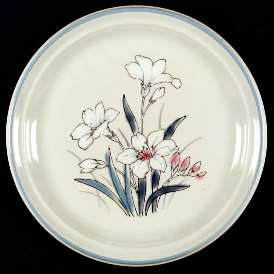 Glory Dinner Plate by Mikasa-1